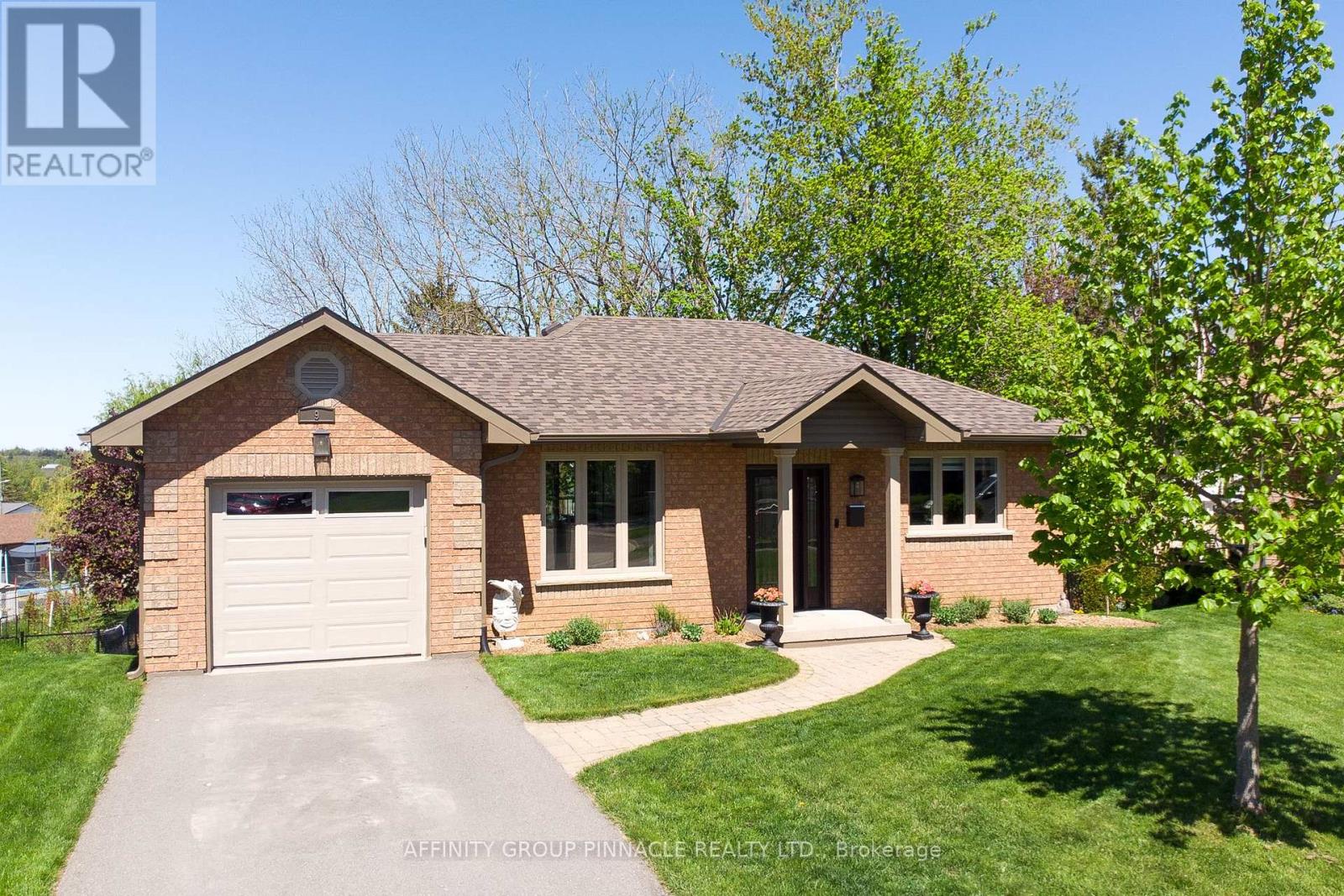 9 O'connell Court, Kawartha Lakes (Lindsay), Ontario  K9V 5Y1 - Photo 50 - X13162560