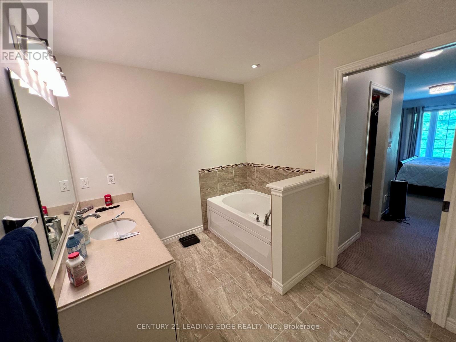 134 - 301 Carnegie Avenue, Peterborough (Northcrest Ward 5), Ontario  K9L 0E9 - Photo 10 - X13163126