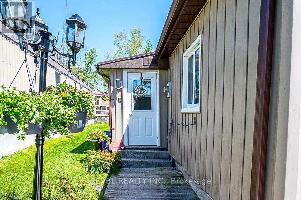 64 Otter Line, Kawartha Lakes (Ops), Ontario  K9V 0K1 - Photo 2 - X13163288