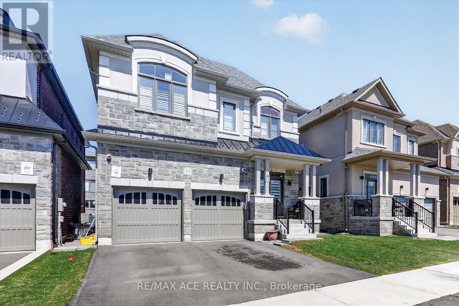 218 Flood Avenue, Clarington (Newcastle), Ontario  L1B 0W6 - Photo 3 - E13163386