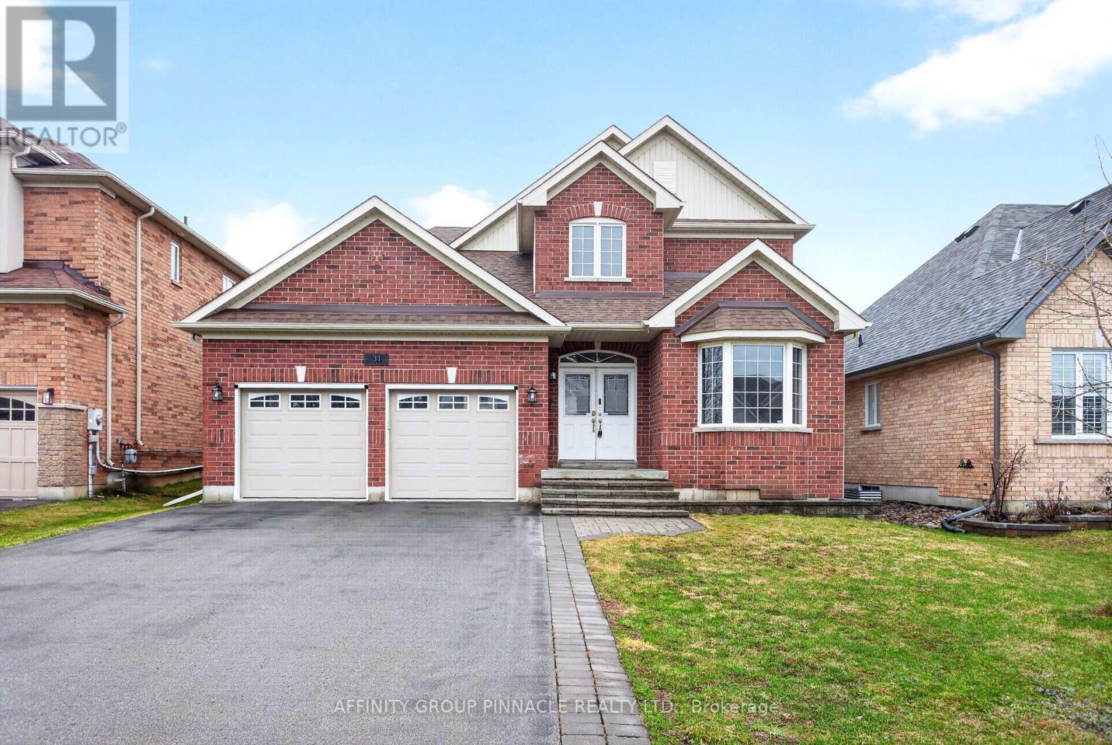 31 Ellis Crescent, Kawartha Lakes (Lindsay), Ontario  K9V 0A5 - Photo 2 - X13163928