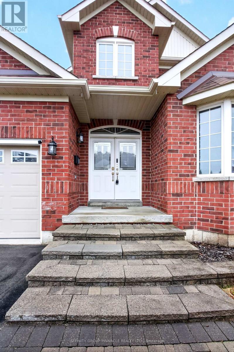 31 Ellis Crescent, Kawartha Lakes (Lindsay), Ontario  K9V 0A5 - Photo 3 - X13163928