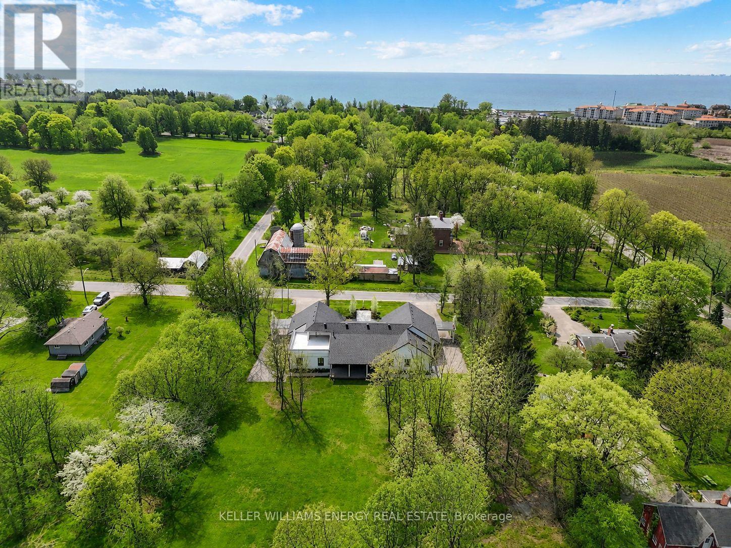 16 Metcalf Street, Clarington (Newcastle), Ontario  L1B 0H4 - Photo 4 - E13164982