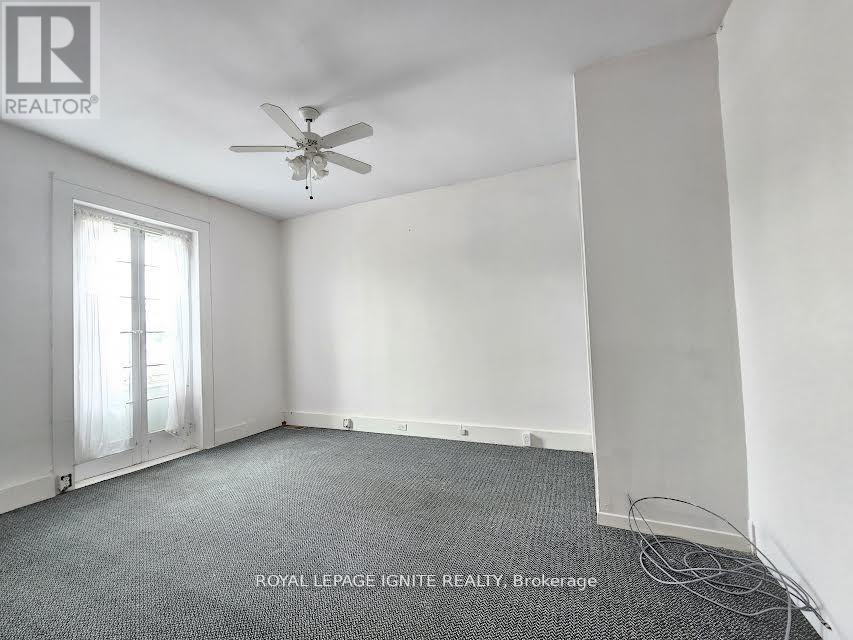 2 - 27 King Avenue E, Clarington (Newcastle), Ontario  L1B 1H3 - Photo 2 - E13164696