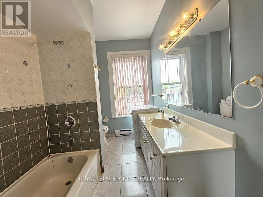 2 - 27 King Avenue E, Clarington (Newcastle), Ontario  L1B 1H3 - Photo 7 - E13164696