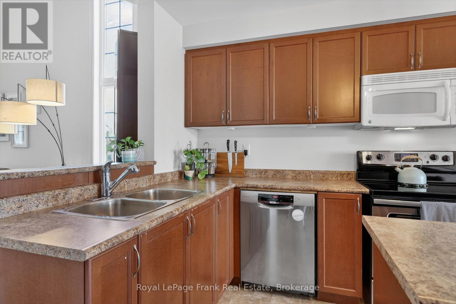 200 Cowling Heights, Peterborough (Monaghan Ward 2), Ontario  K9K 0B2 - Photo 14 - X13166110