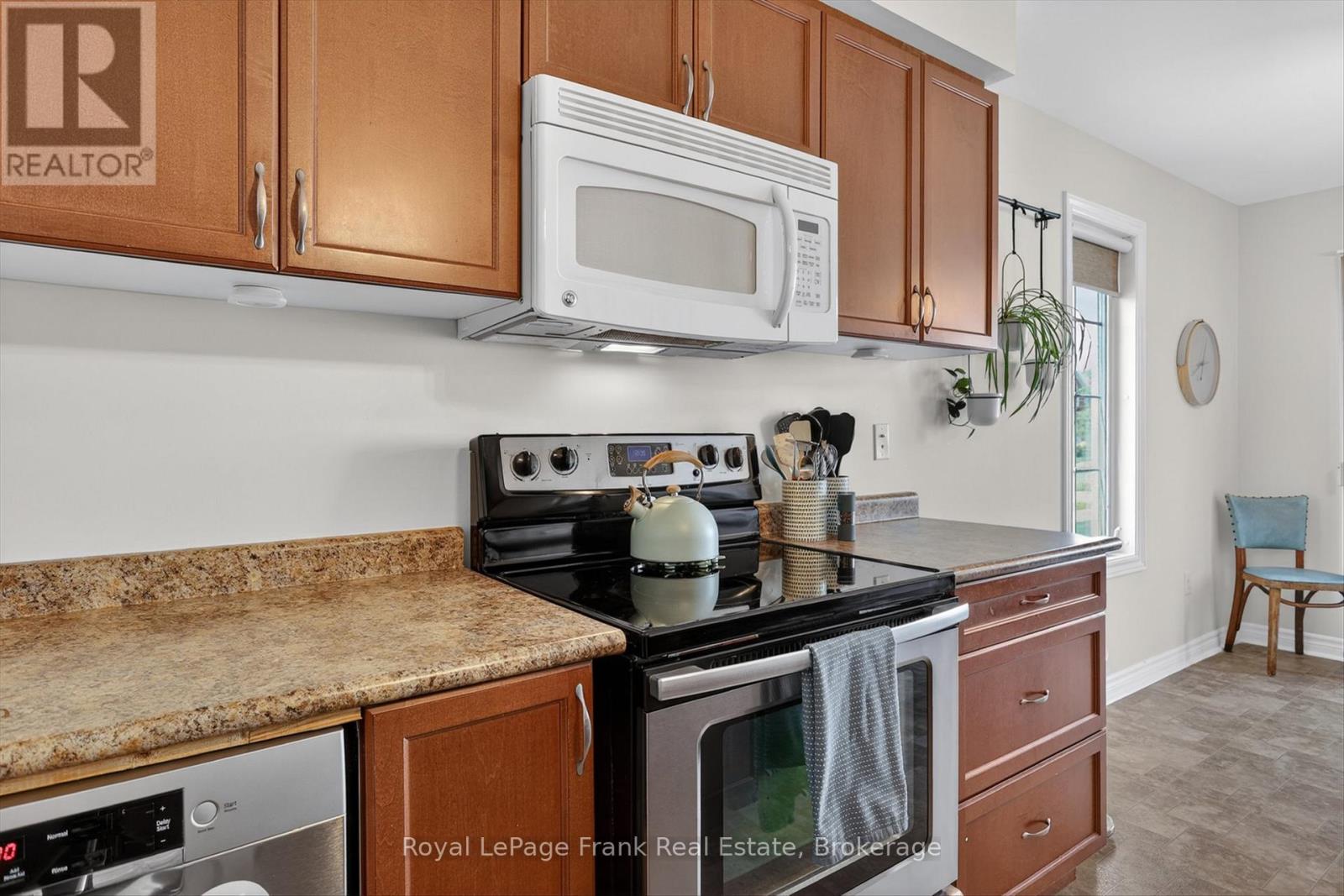 200 Cowling Heights, Peterborough (Monaghan Ward 2), Ontario  K9K 0B2 - Photo 15 - X13166110