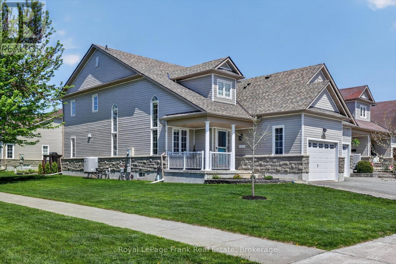 200 Cowling Heights, Peterborough (Monaghan Ward 2), Ontario  K9K 0B2 - Photo 4 - X13166110