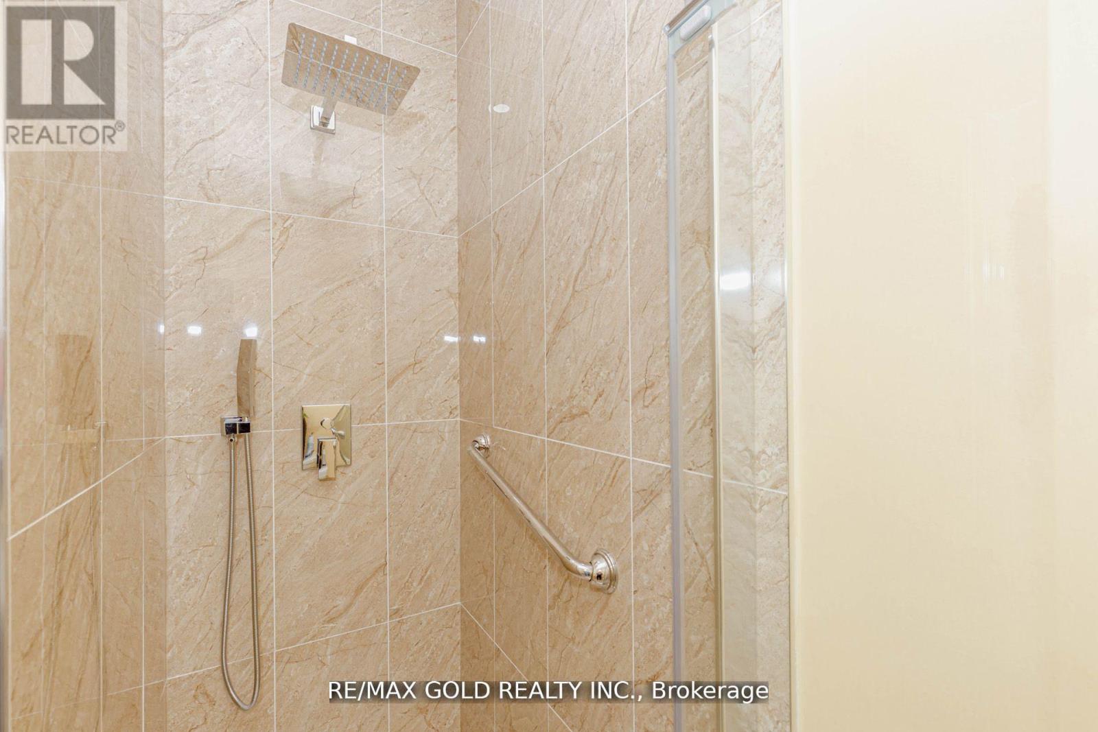 1554 Bruny Avenue, Pickering (Duffin Heights), Ontario  L0A 1G0 - Photo 19 - E13167500