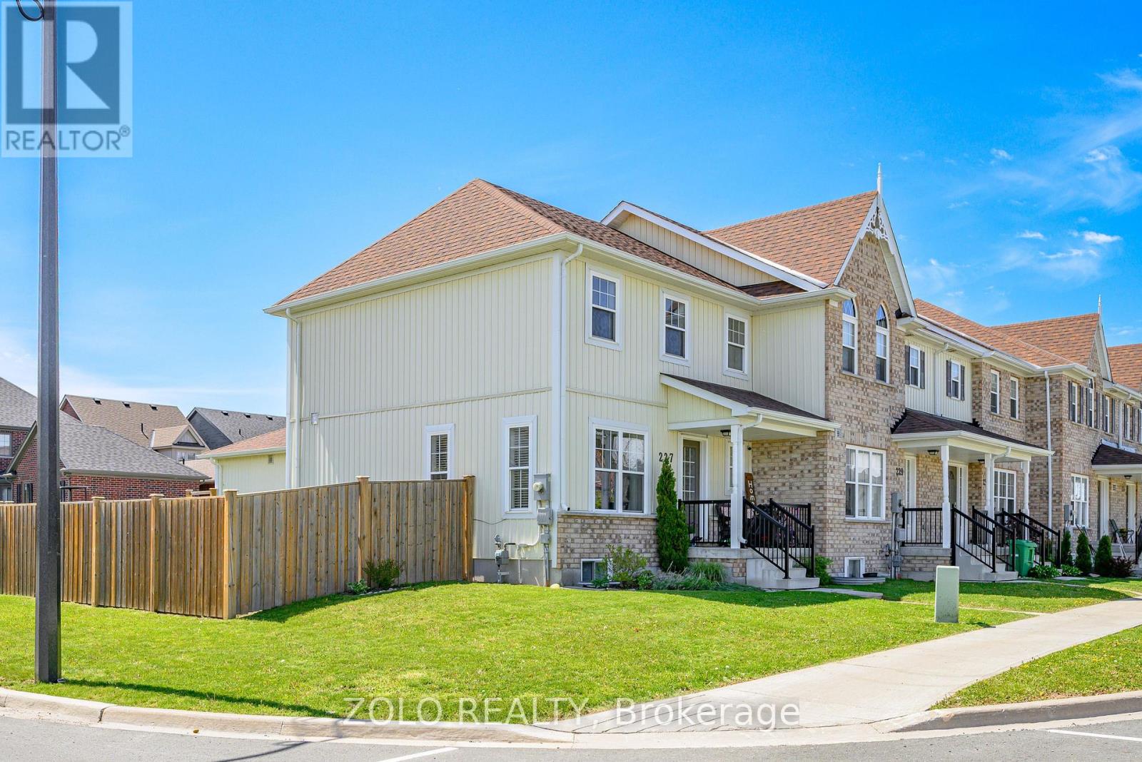 227 Rowberry Boulevard, Peterborough (Northcrest Ward 5), Ontario  K9H 0H9 - Photo 40 - X13167804