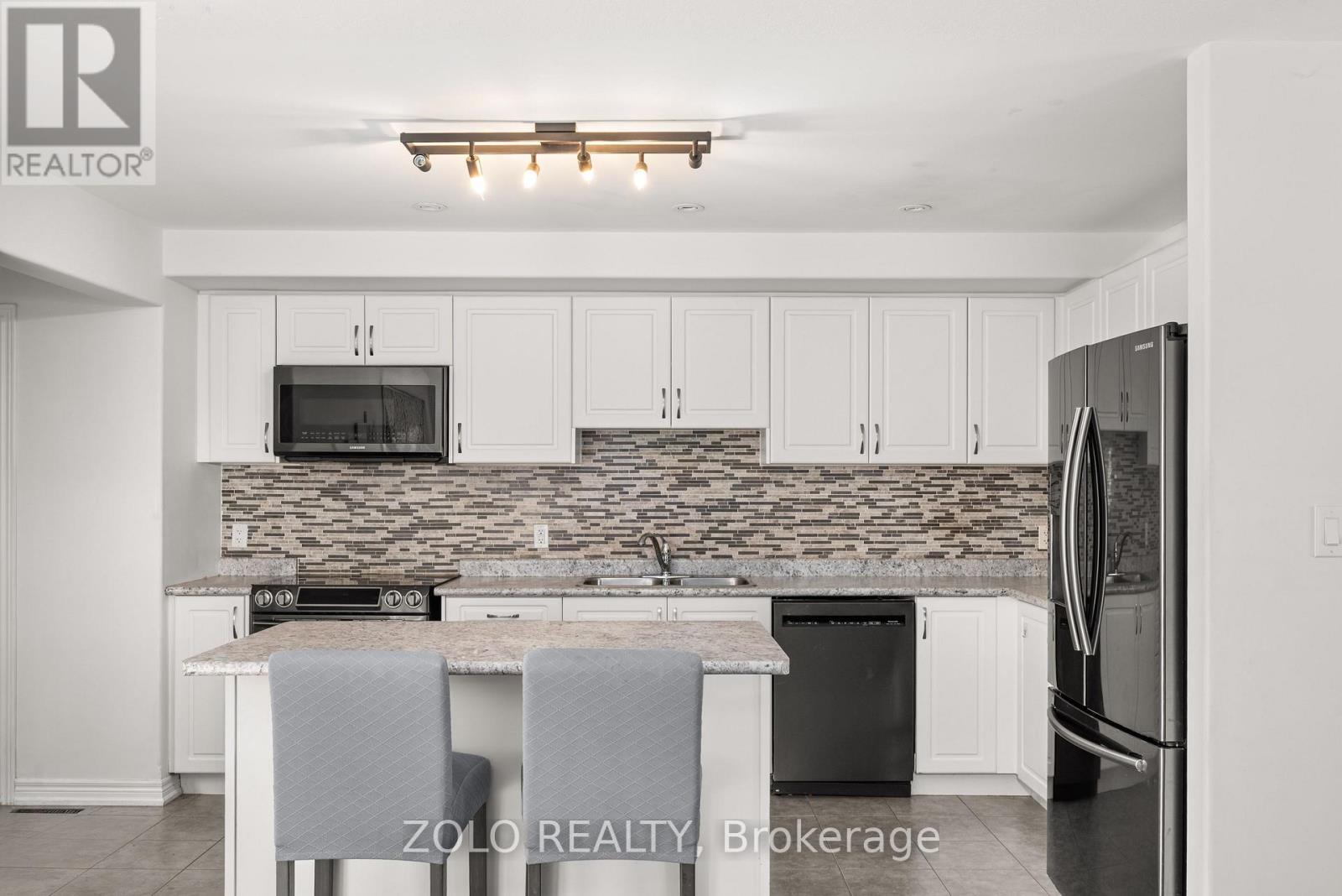 227 Rowberry Boulevard, Peterborough (Northcrest Ward 5), Ontario  K9H 0H9 - Photo 9 - X13167804