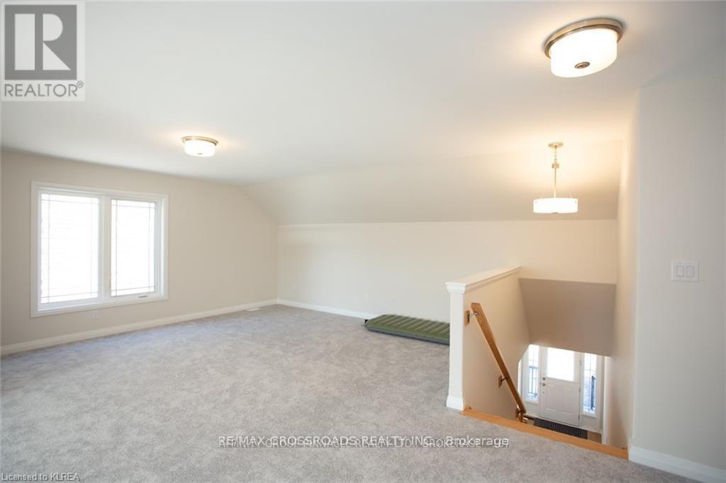 535 Macintosh Grove, Peterborough (Northcrest Ward 5), Ontario  K9H 0K1 - Photo 22 - X13168610