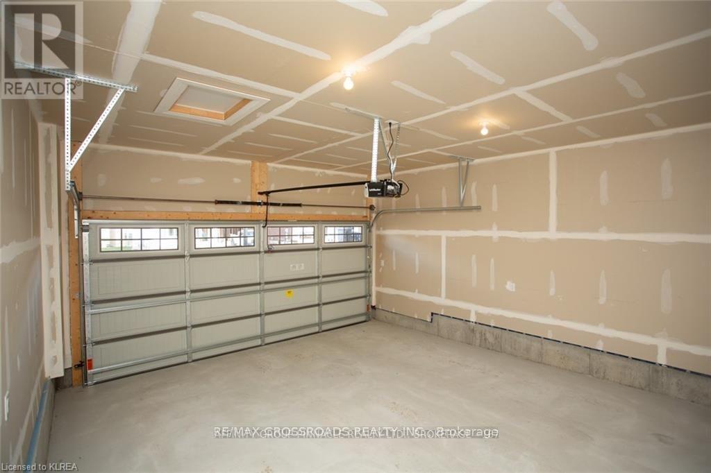 535 Macintosh Grove, Peterborough (Northcrest Ward 5), Ontario  K9H 0K1 - Photo 27 - X13168610
