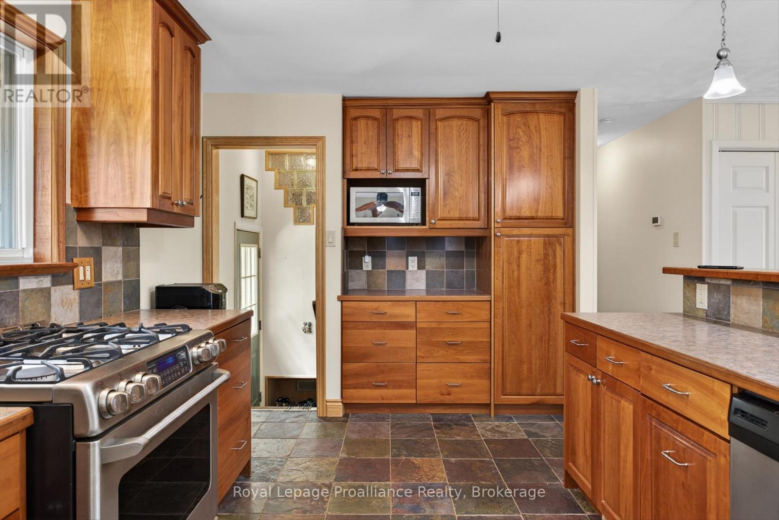 1757 Mount Pleasant Road, Cavan Monaghan (Cavan Twp), Ontario  L0A 1C0 - Photo 7 - X13168830
