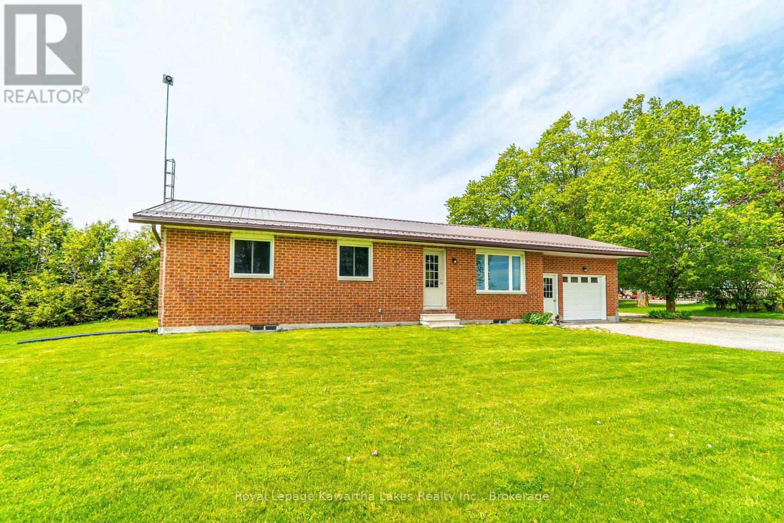 1343 Elm Tree Road, Kawartha Lakes (Ops), Ontario  K9V 4R2 - Photo 3 - X13168918