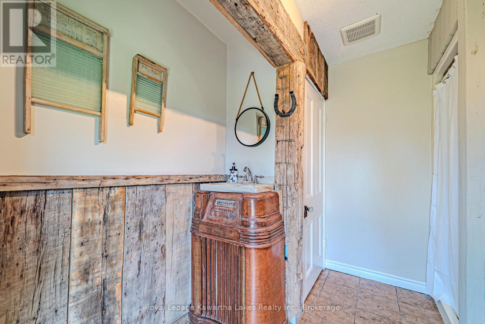 1343 Elm Tree Road, Kawartha Lakes (Ops), Ontario  K9V 4R2 - Photo 32 - X13168918