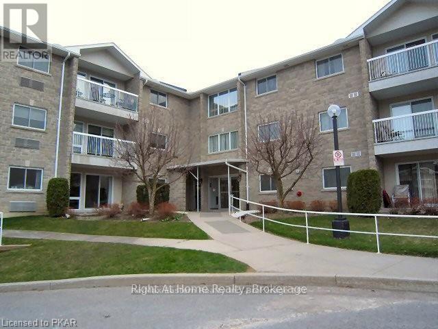 122b - 1099 Clonsilla Avenue, Peterborough (Otonabee Ward 1), Ontario  K9J 8L8 - Photo 3 - X13169052