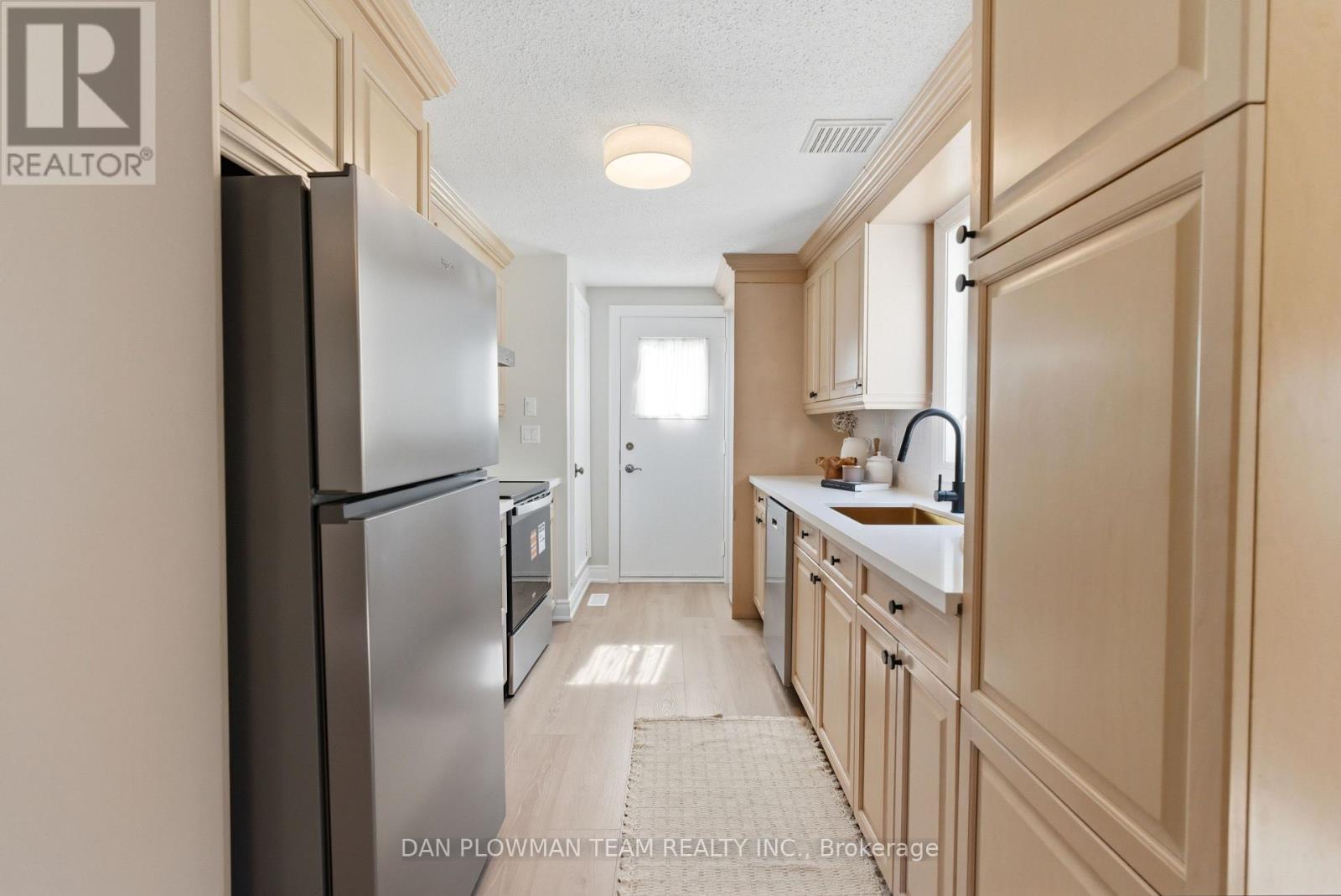 14 Heritage Lane, Clarington (Bowmanville), Ontario  L1B 1A7 - Photo 6 - E13170660