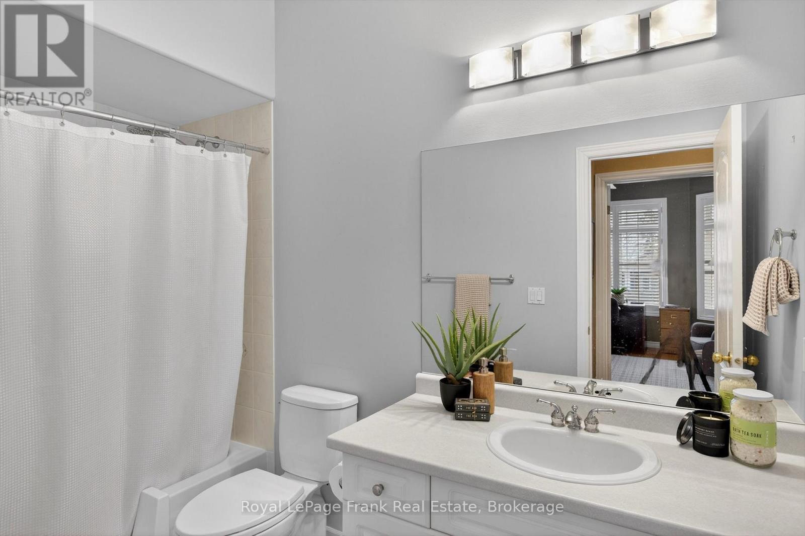 743 Fortye Drive, Peterborough (Otonabee Ward 1), Ontario  K9K 2G4 - Photo 3 - X13170814