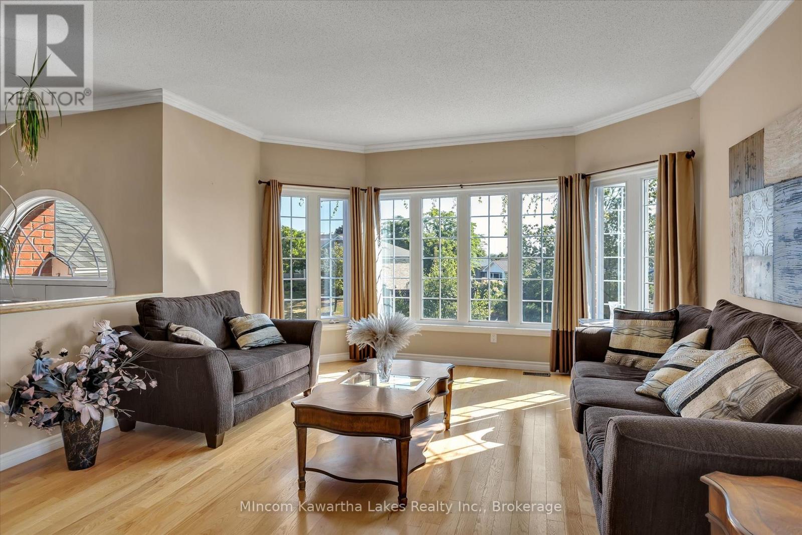 2301 Sumac Street, Peterborough (Monaghan Ward 2), Ontario  K9K 2J9 - Photo 8 - X13170876