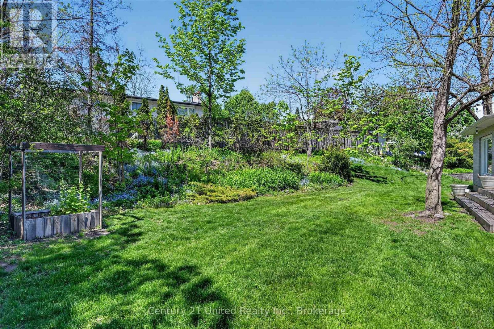 11 Crestwood Avenue, Peterborough (Monaghan Ward 2), Ontario  K9J 1M9 - Photo 39 - X13171380