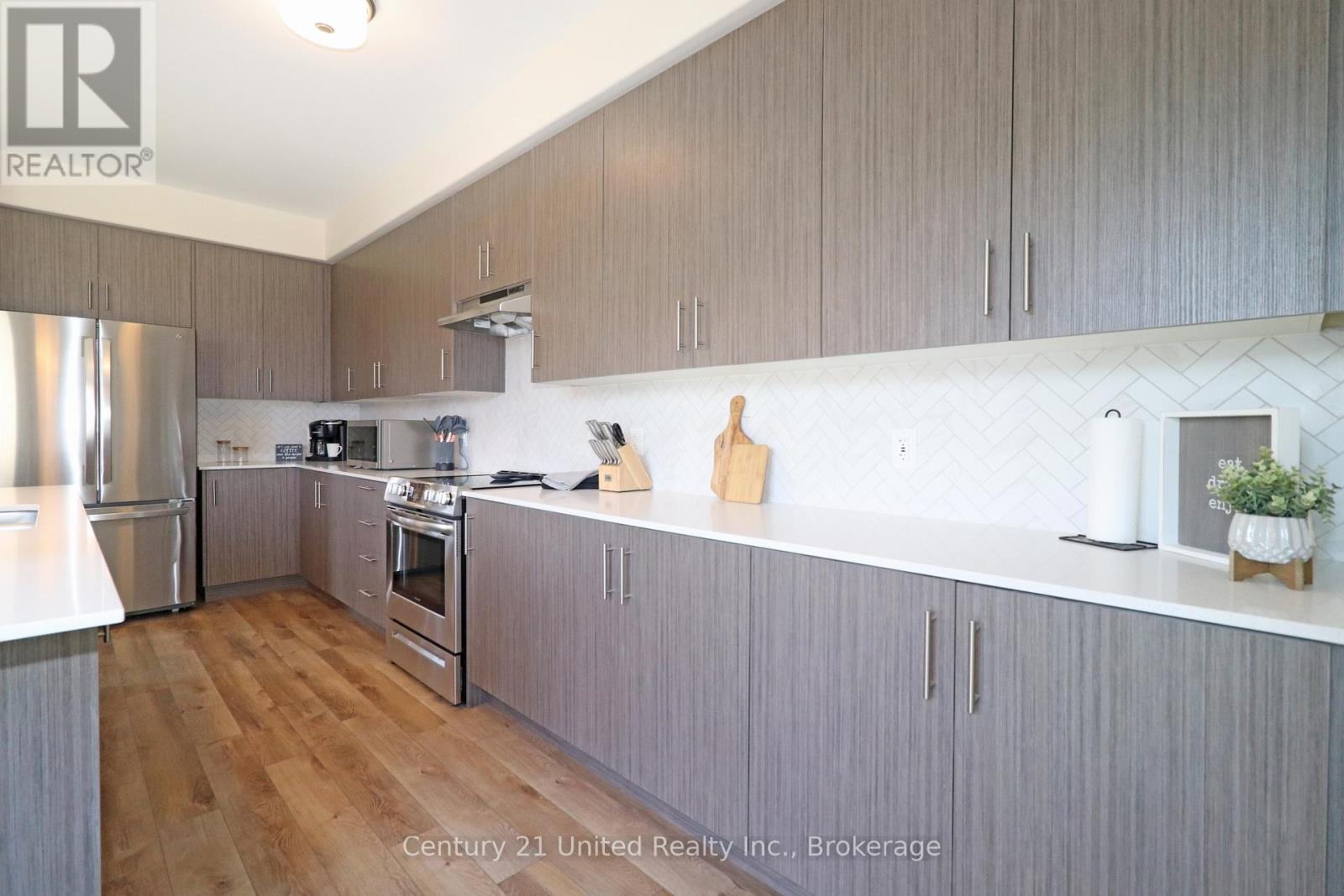 228 Rowberry Boulevard, Peterborough (Northcrest Ward 5), Ontario  K9H 0G4 - Photo 12 - X13171414
