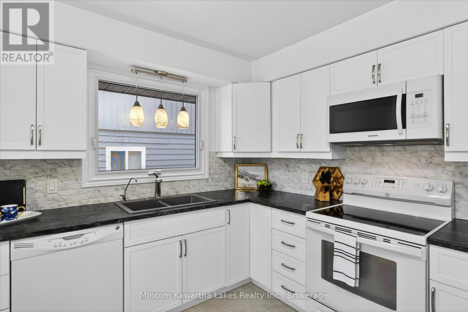 1071 Danita Boulevard, Peterborough (Monaghan Ward 2), Ontario  K9J 7K7 - Photo 17 - X13171494