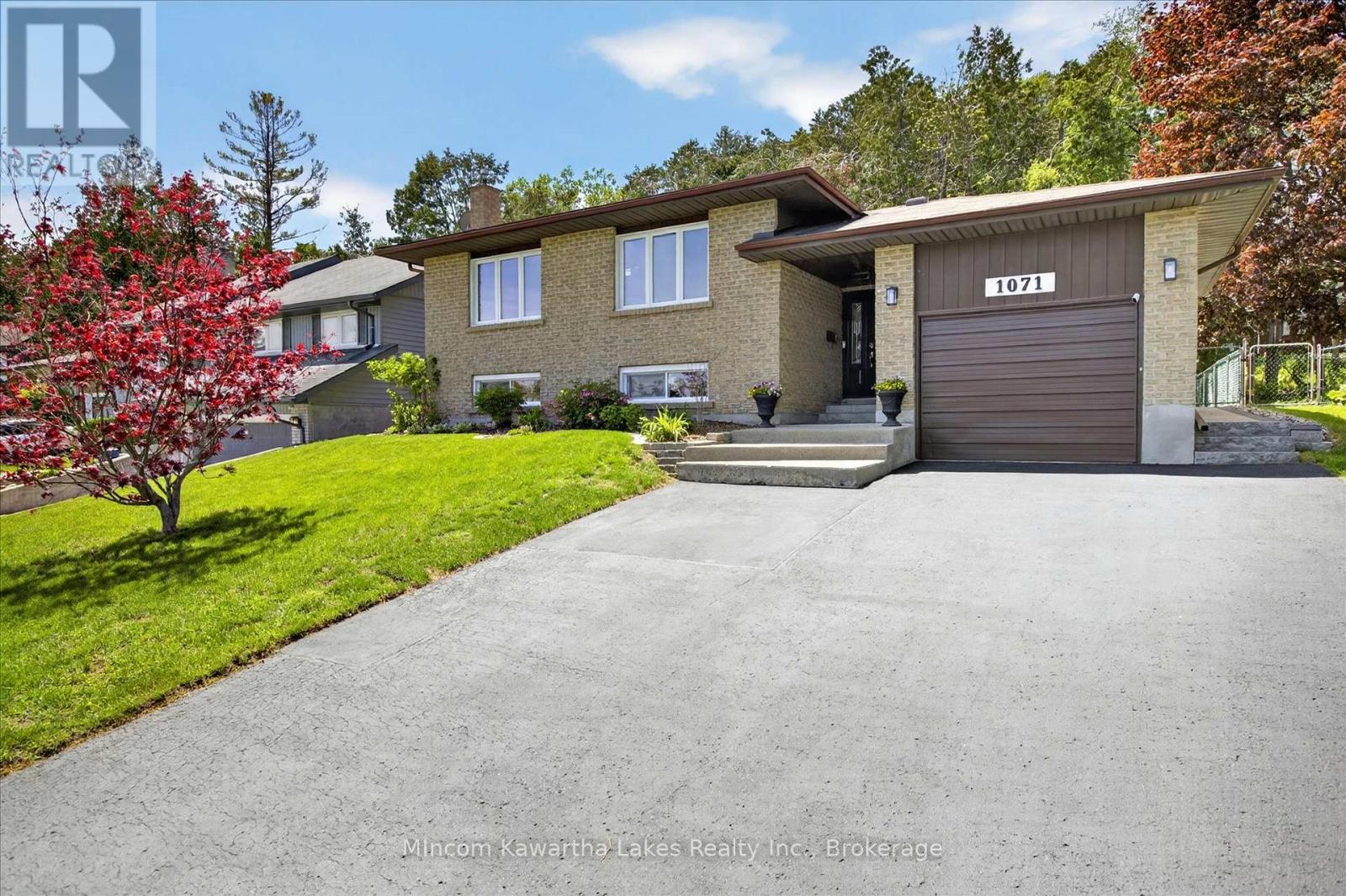 1071 Danita Boulevard, Peterborough (Monaghan Ward 2), Ontario  K9J 7K7 - Photo 2 - X13171494