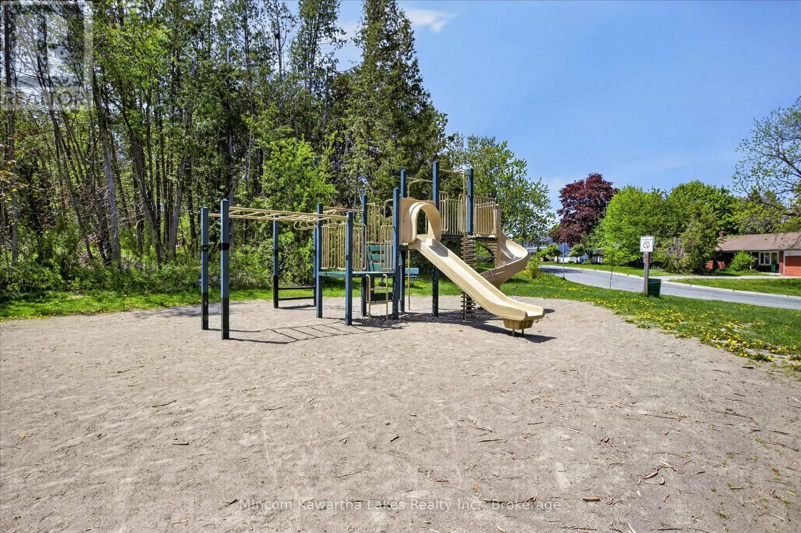 1071 Danita Boulevard, Peterborough (Monaghan Ward 2), Ontario  K9J 7K7 - Photo 49 - X13171494