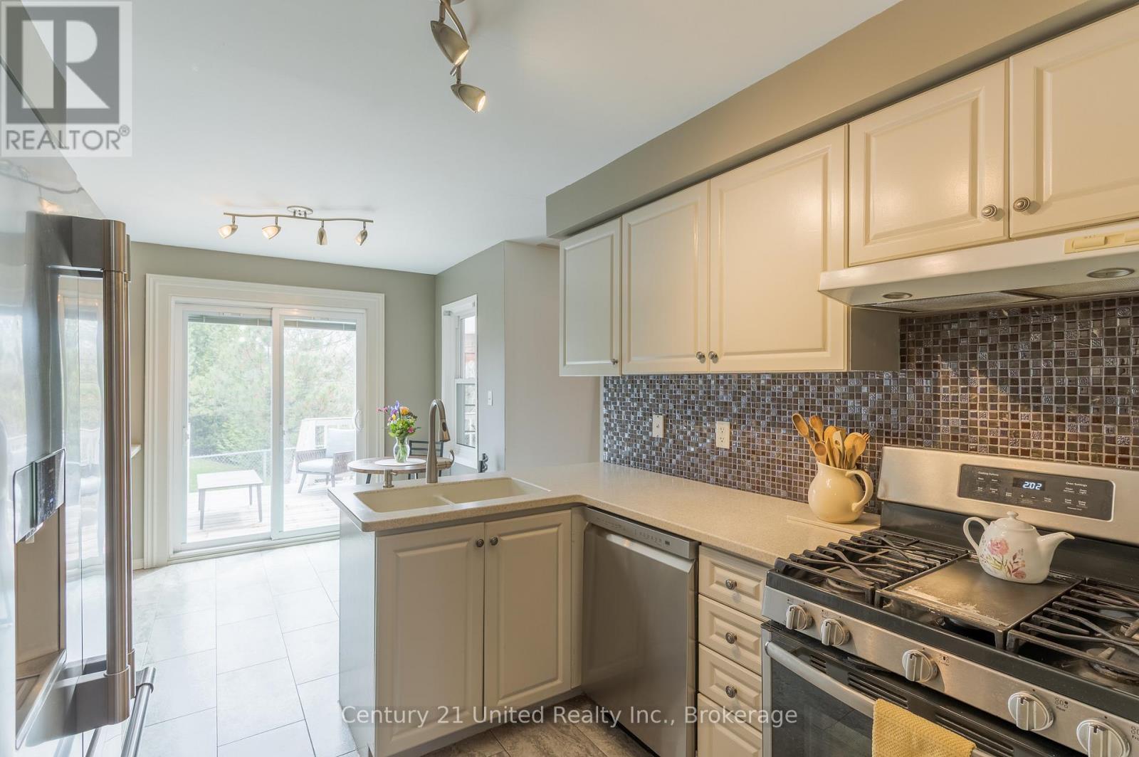 9 Brookside Street, Cavan Monaghan (Millbrook Village), Ontario  L0A 1G0 - Photo 3 - X13171618