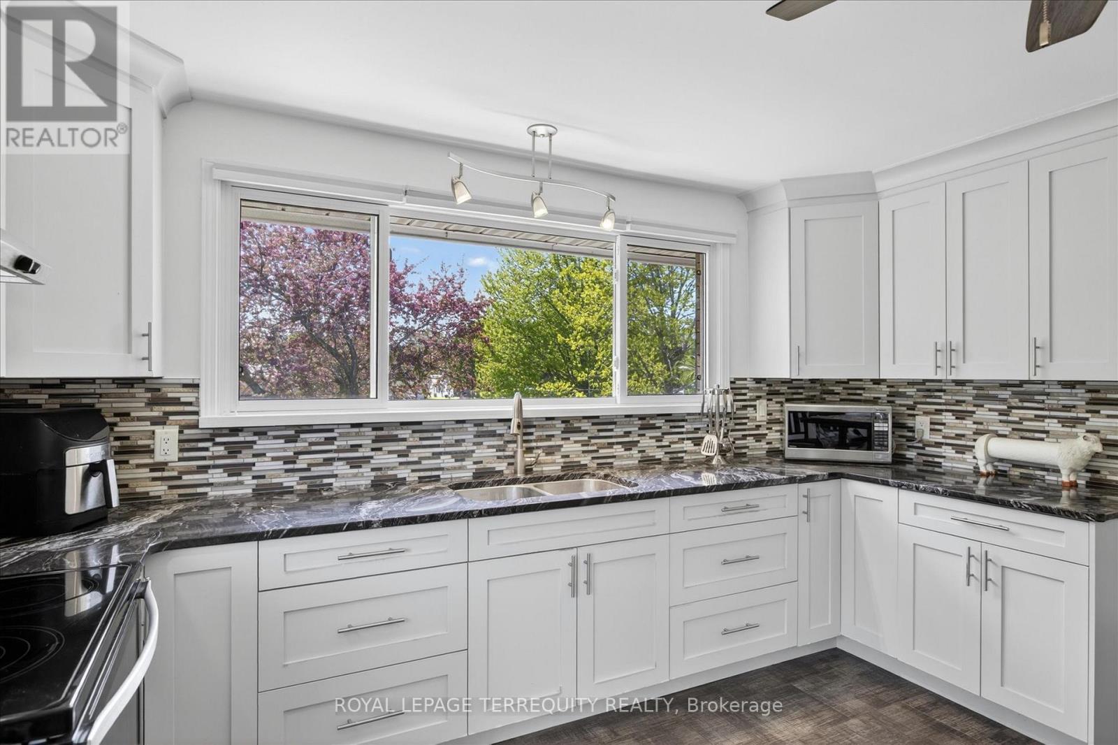 12 Concession Street, Havelock-Belmont-Methuen (Havelock), Ontario  K0L 1Z0 - Photo 11 - X13171646