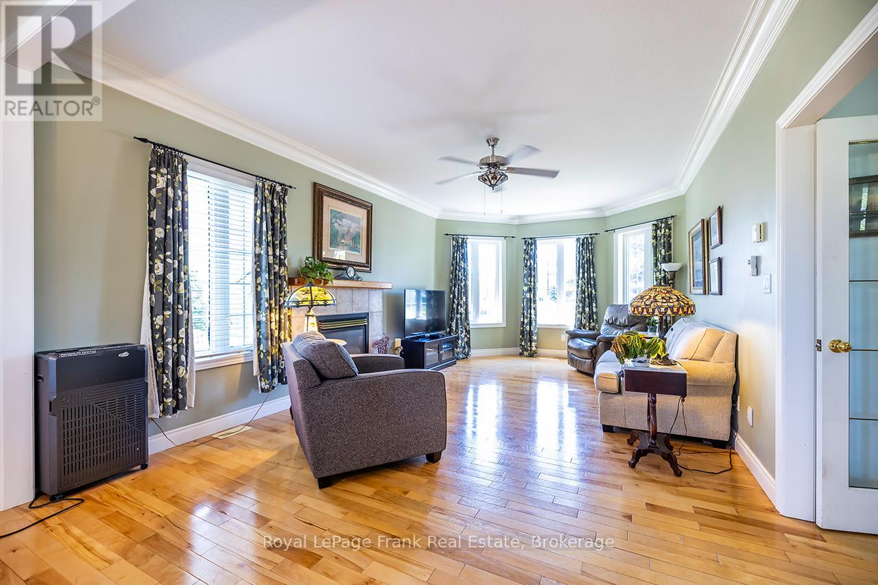 36 Lori Boulevard, Kawartha Lakes (Lindsay), Ontario  K9V 6B6 - Photo 20 - X13174258
