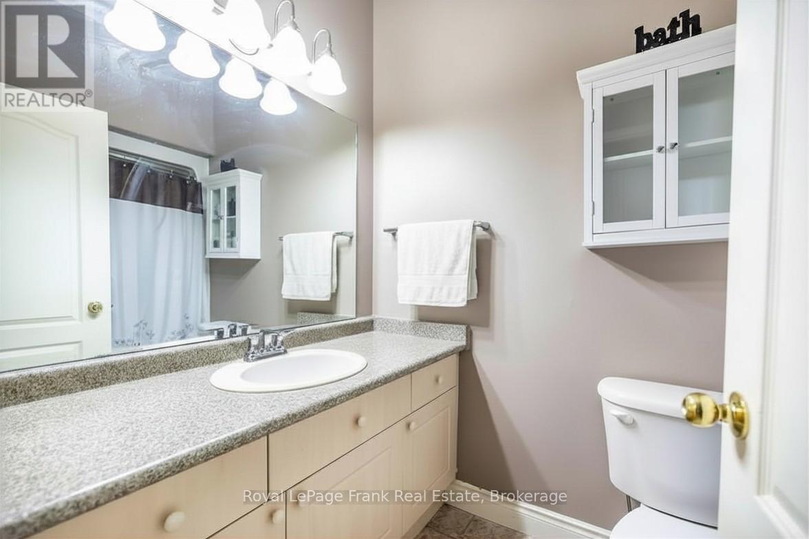 36 Lori Boulevard, Kawartha Lakes (Lindsay), Ontario  K9V 6B6 - Photo 34 - X13174258