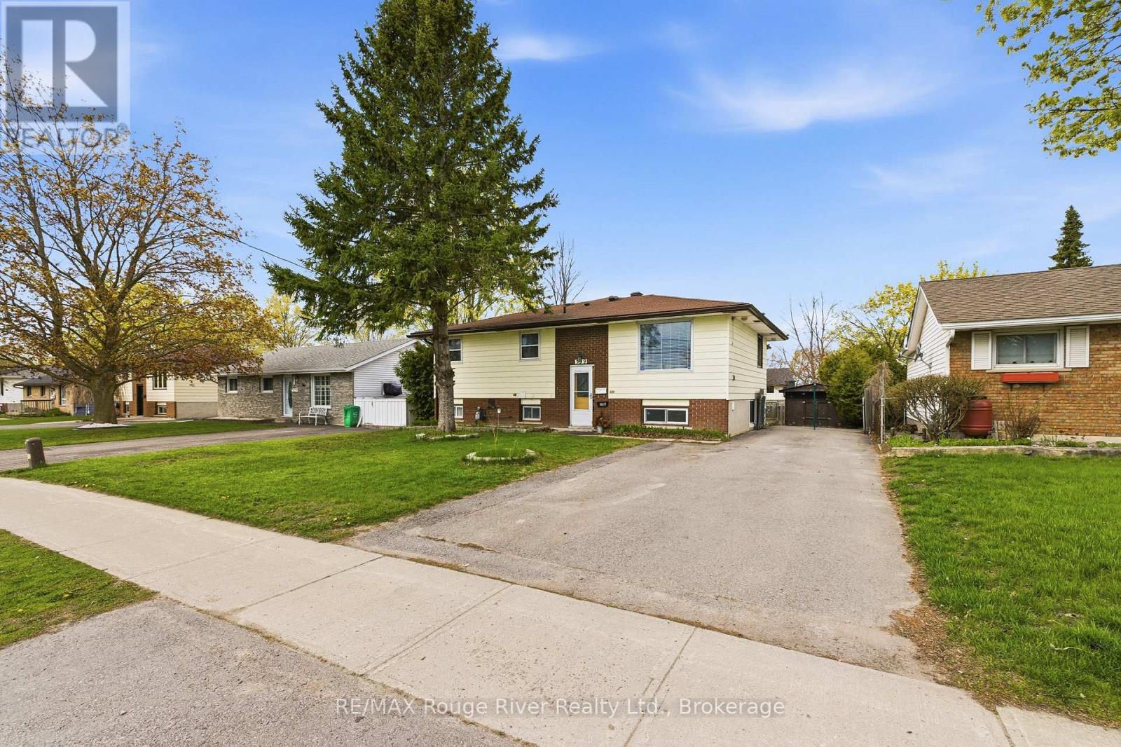 Unit 2 - 599 Otonabee Drive, Peterborough (Ashburnham Ward 4), Ontario  K9J 7X8 - Photo 2 - X13174510
