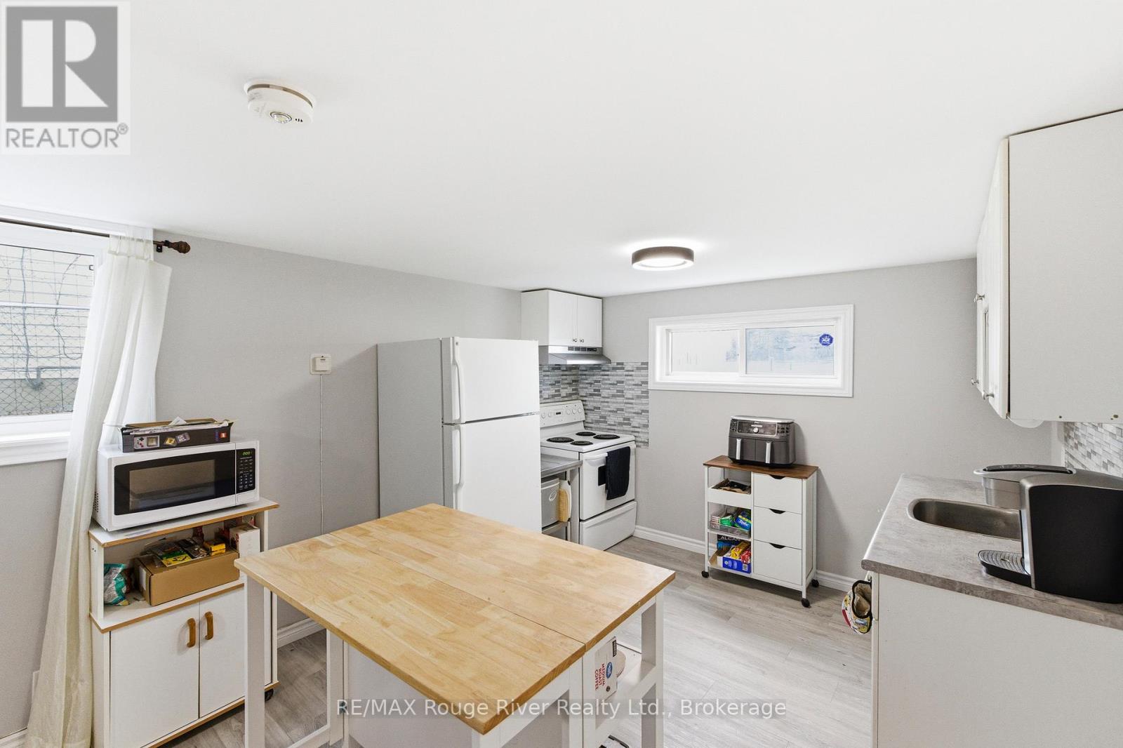Unit 2 - 599 Otonabee Drive, Peterborough (Ashburnham Ward 4), Ontario  K9J 7X8 - Photo 8 - X13174510