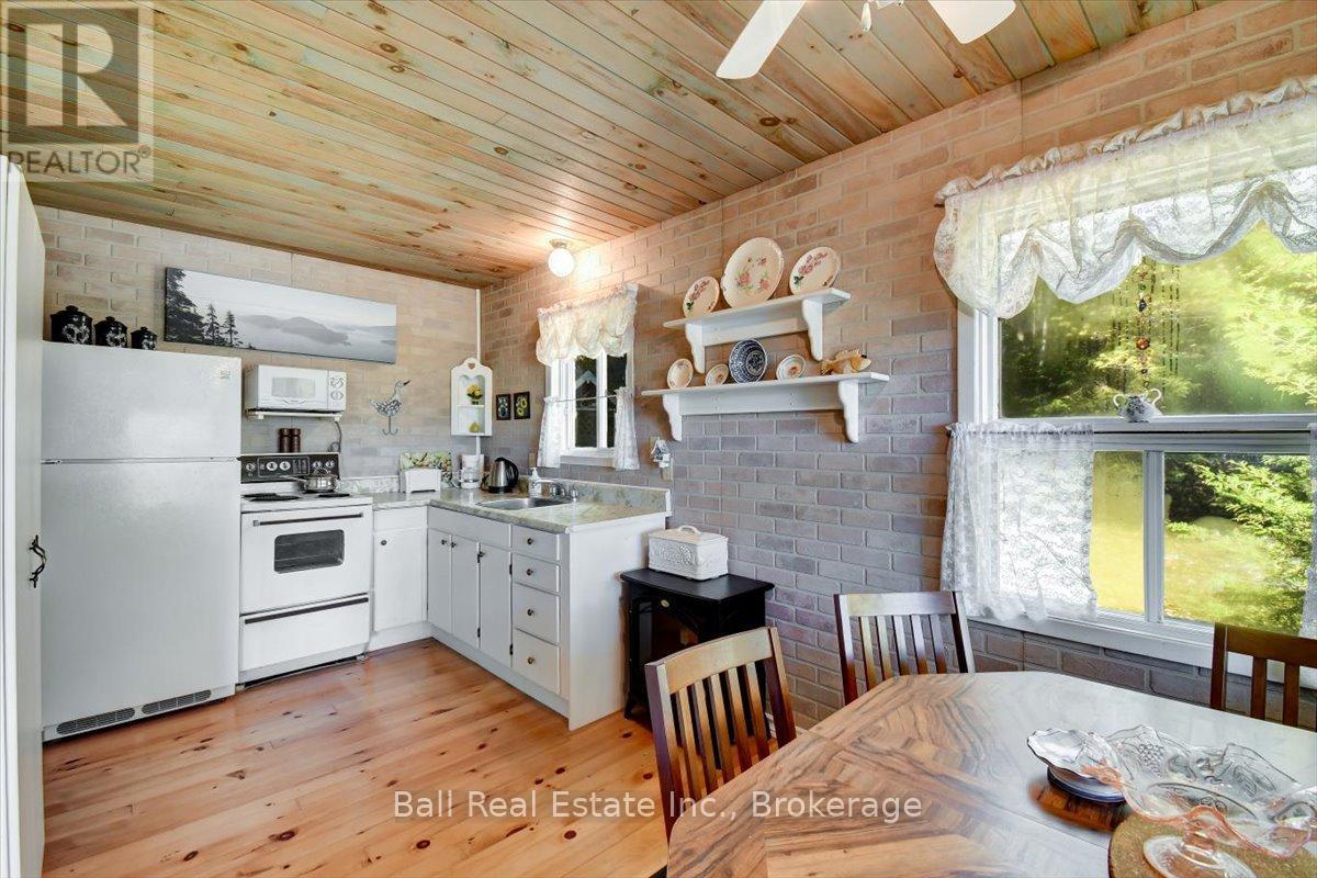 134 Millionaires Walk, Hastings Highlands (Herschel Ward), Ontario  K0L 1C0 - Photo 12 - X13174756