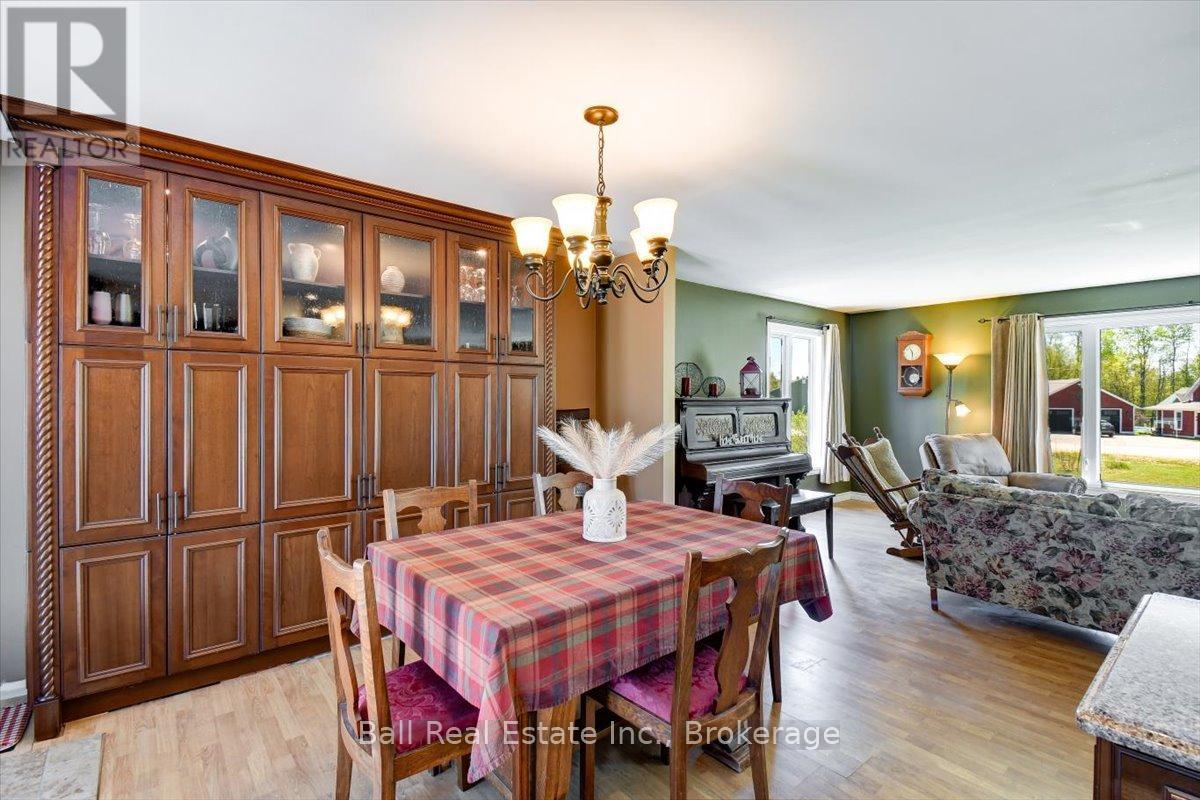 51 Golfview Drive E, Bancroft (Bancroft Ward), Ontario  K0L 1C0 - Photo 12 - X13174838