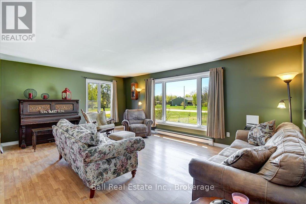 51 Golfview Drive E, Bancroft (Bancroft Ward), Ontario  K0L 1C0 - Photo 14 - X13174838