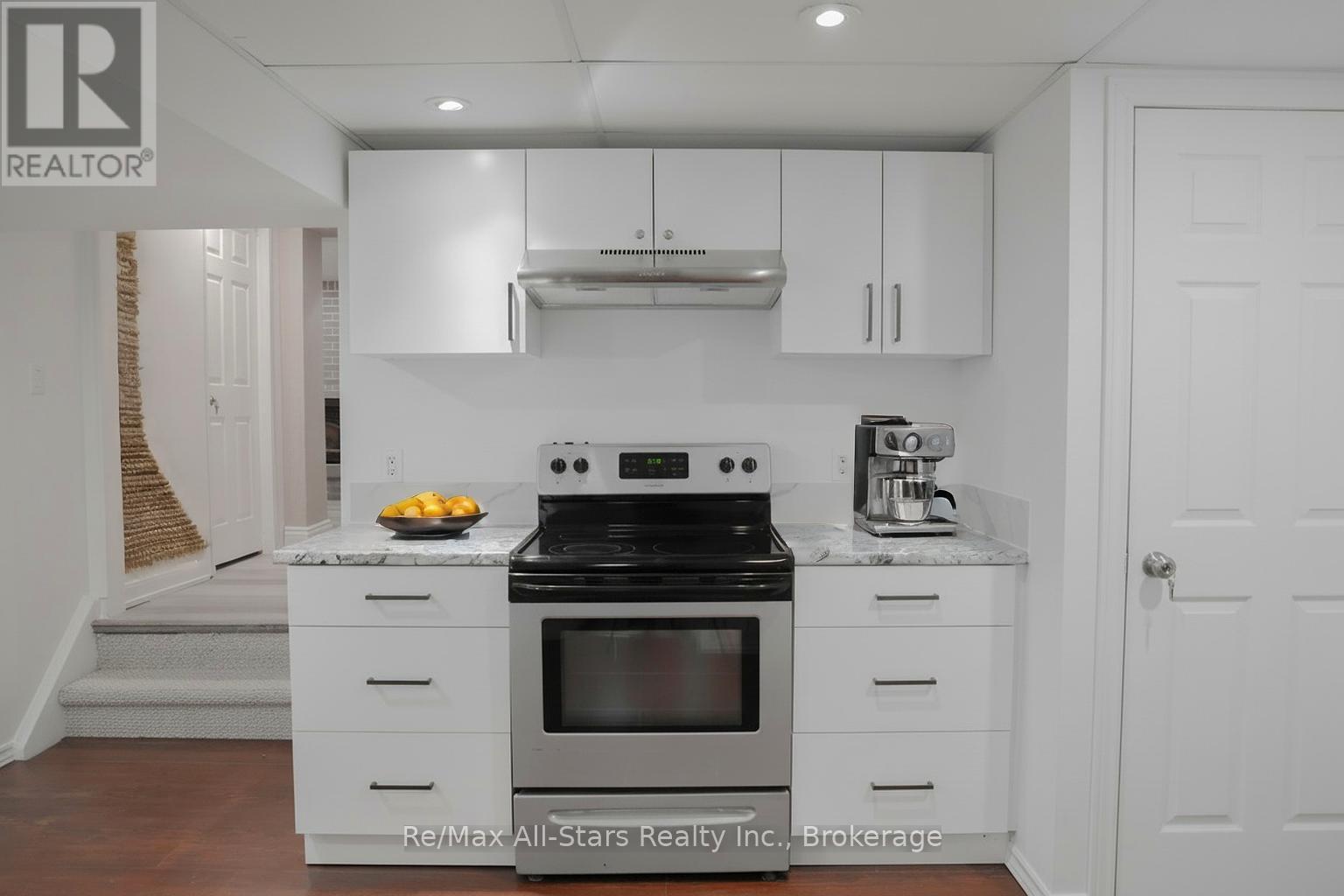 Lower - 1 Crescent Court, Kawartha Lakes (Lindsay), Ontario  K9V 3Y8 - Photo 4 - X13174960