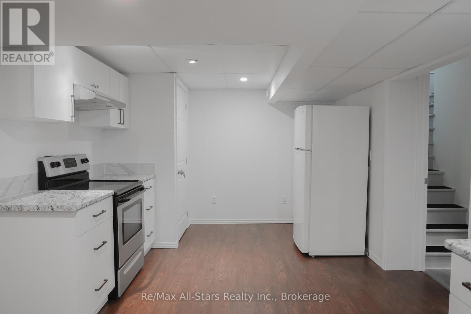 Lower - 1 Crescent Court, Kawartha Lakes (Lindsay), Ontario  K9V 3Y8 - Photo 6 - X13174960