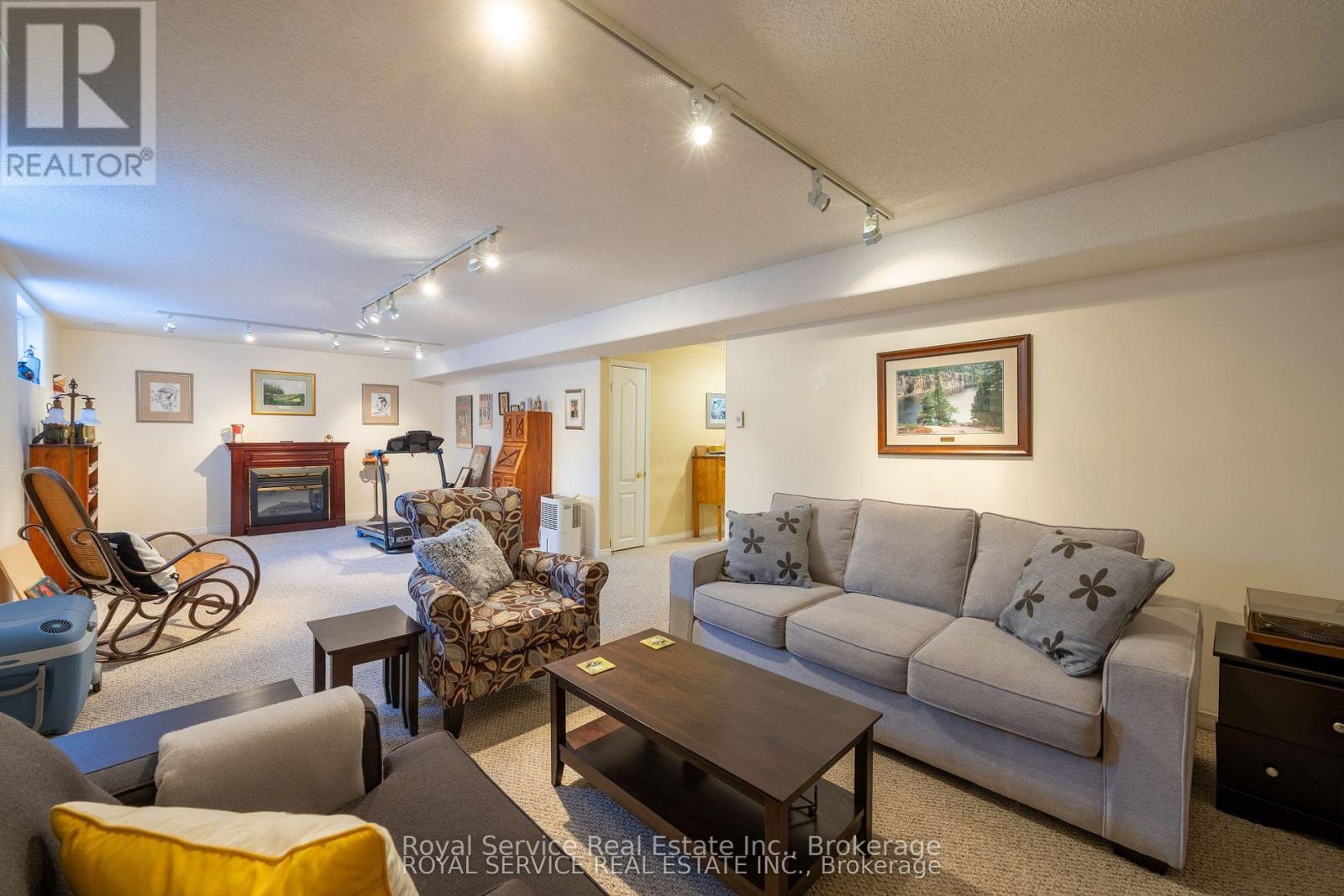 6 - 877 Wentworth Street, Peterborough (Otonabee Ward 1), Ontario  K9J 8R7 - Photo 37 - X13175006