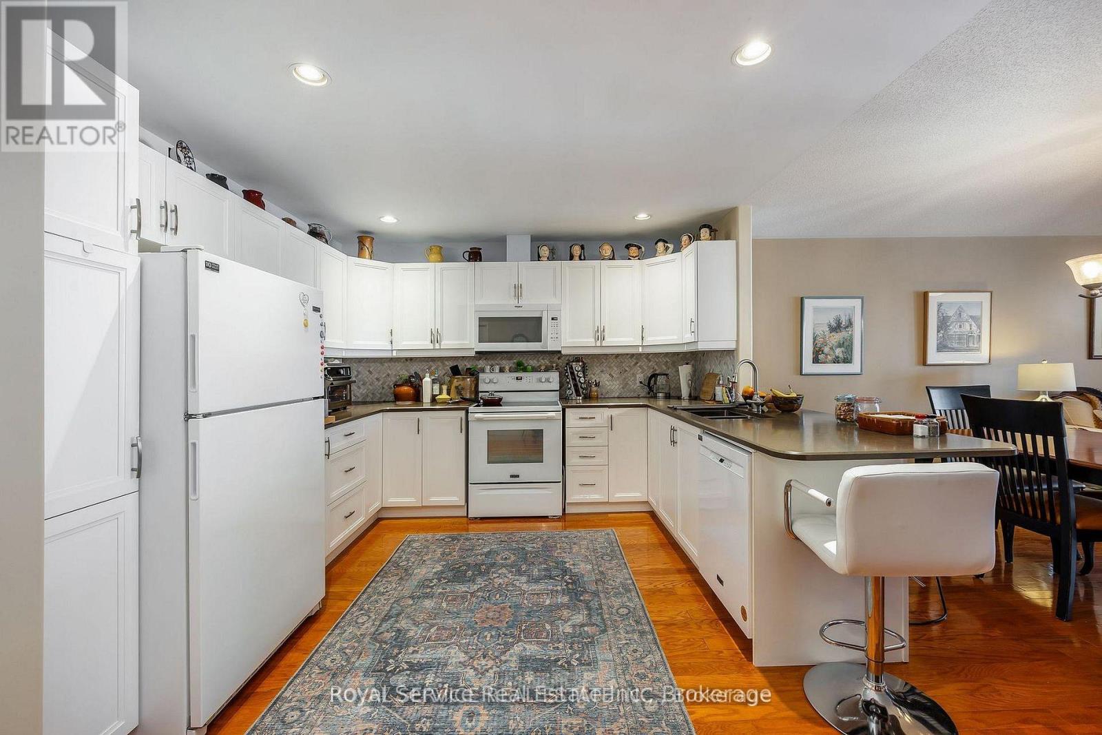 6 - 877 Wentworth Street, Peterborough (Otonabee Ward 1), Ontario  K9J 8R7 - Photo 9 - X13175006