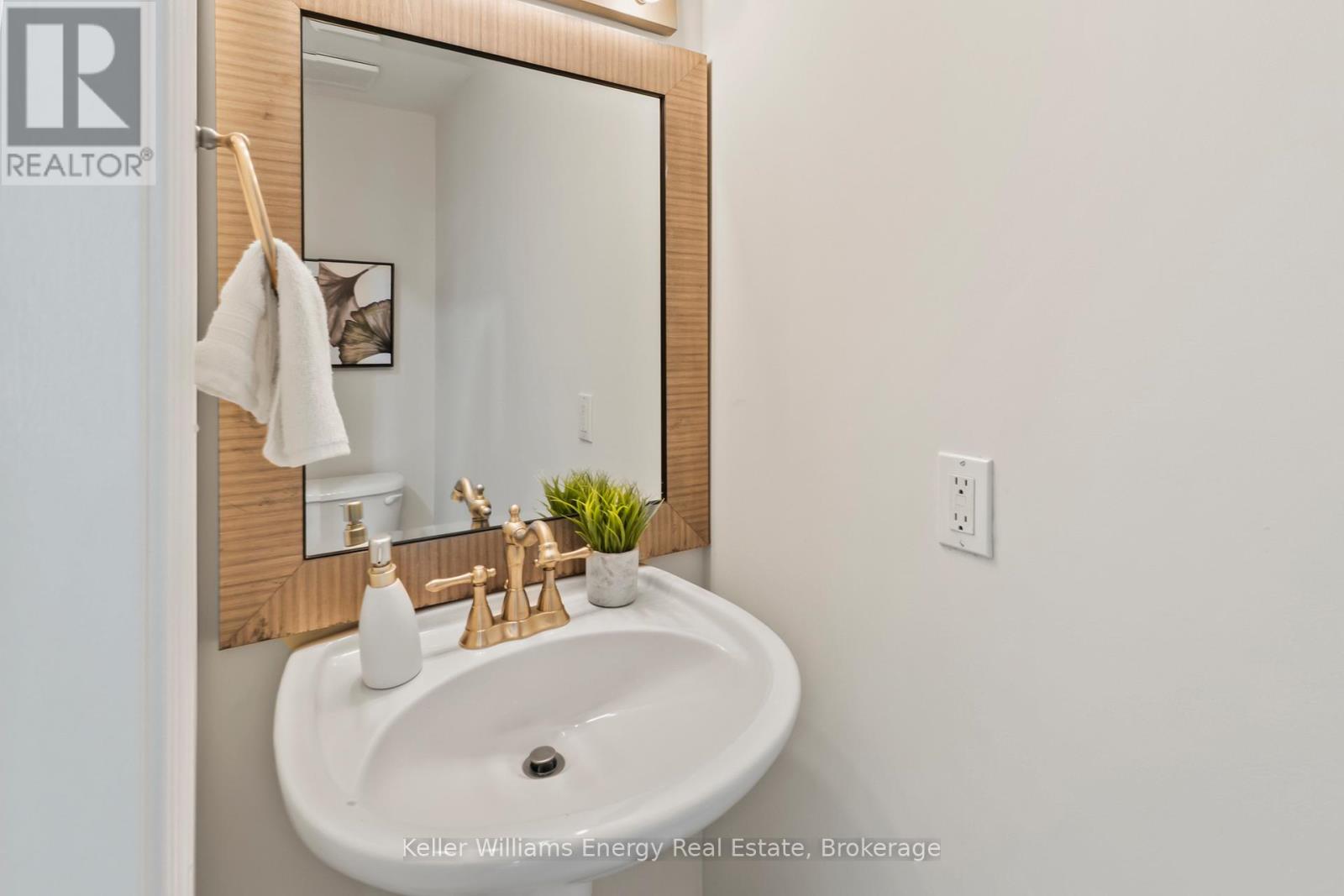 73 Bridges Drive S, Clarington (Newcastle), Ontario  L1B 1M7 - Photo 7 - E13175344