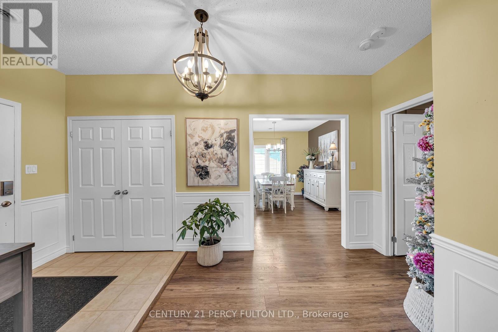 6 Niagara Trail, Clarington (Bowmanville), Ontario  L1B 1B9 - Photo 5 - E13175382