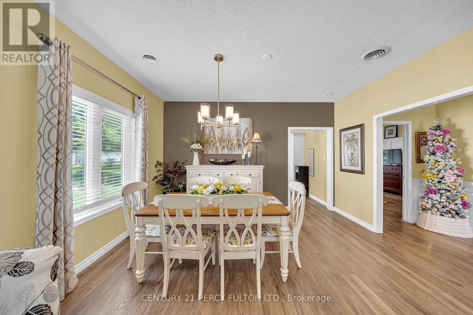 6 Niagara Trail, Clarington (Bowmanville), Ontario  L1B 1B9 - Photo 7 - E13175382