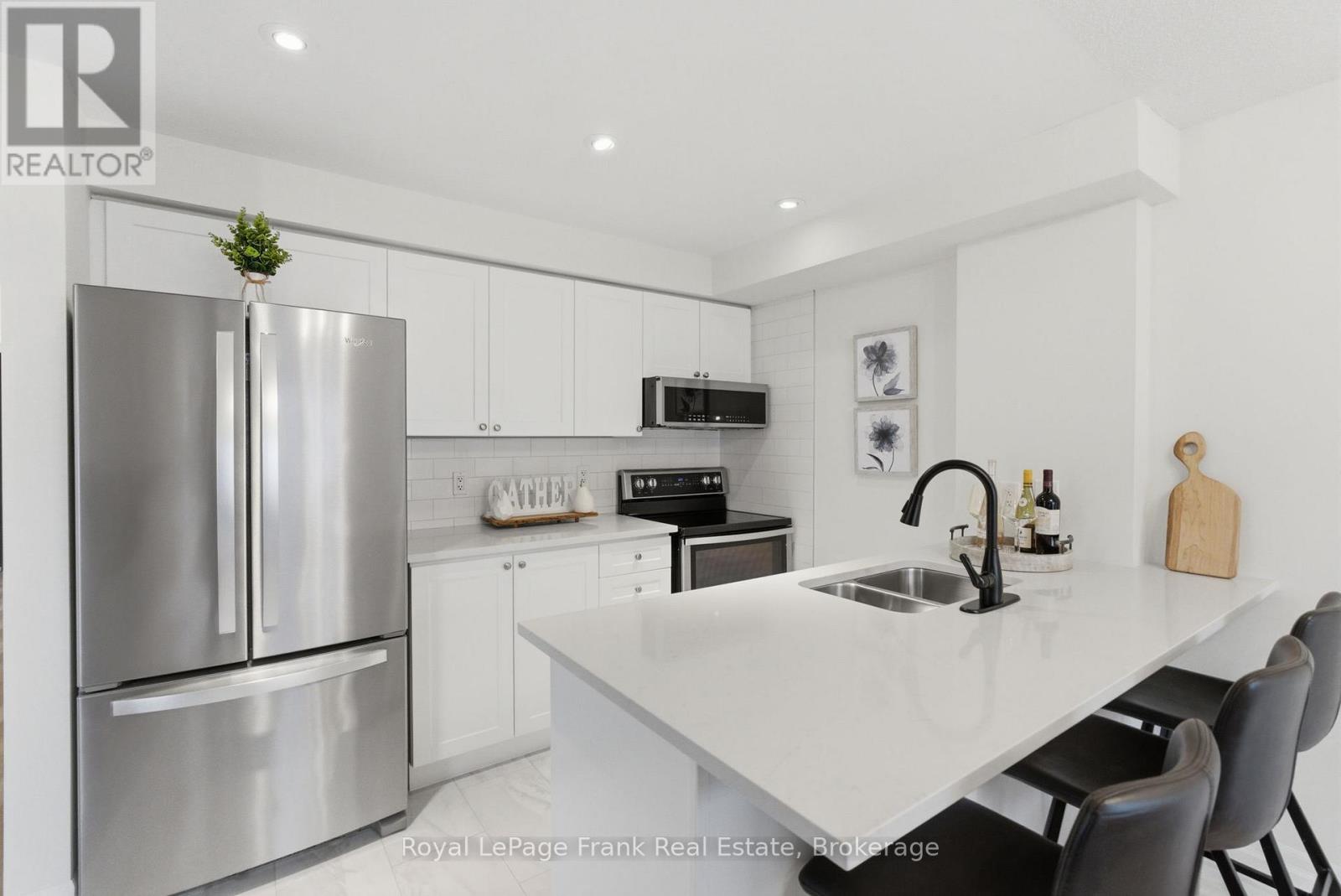 301 - 75 Shipway Avenue, Clarington (Newcastle), Ontario  L1B 0B8 - Photo 11 - E13176716