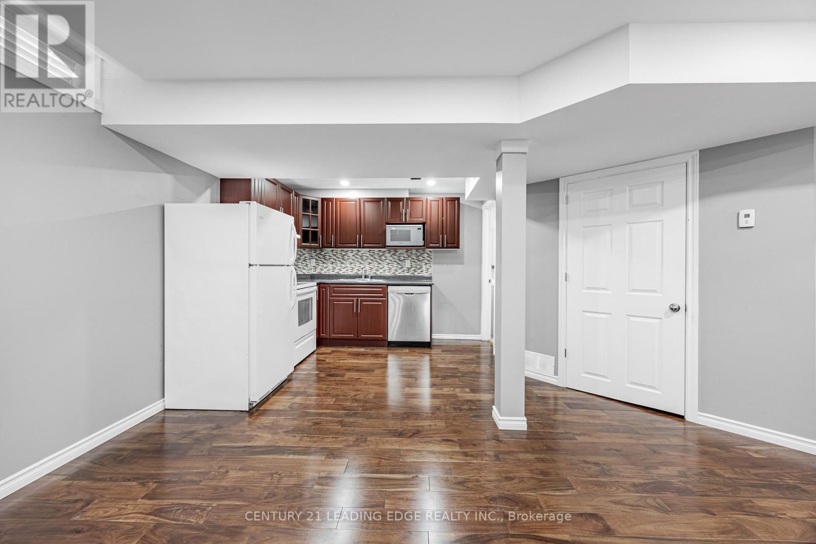 Lower - 98 Erskine Drive, Clarington (Newcastle), Ontario  L1B 1G9 - Photo 10 - E13177304