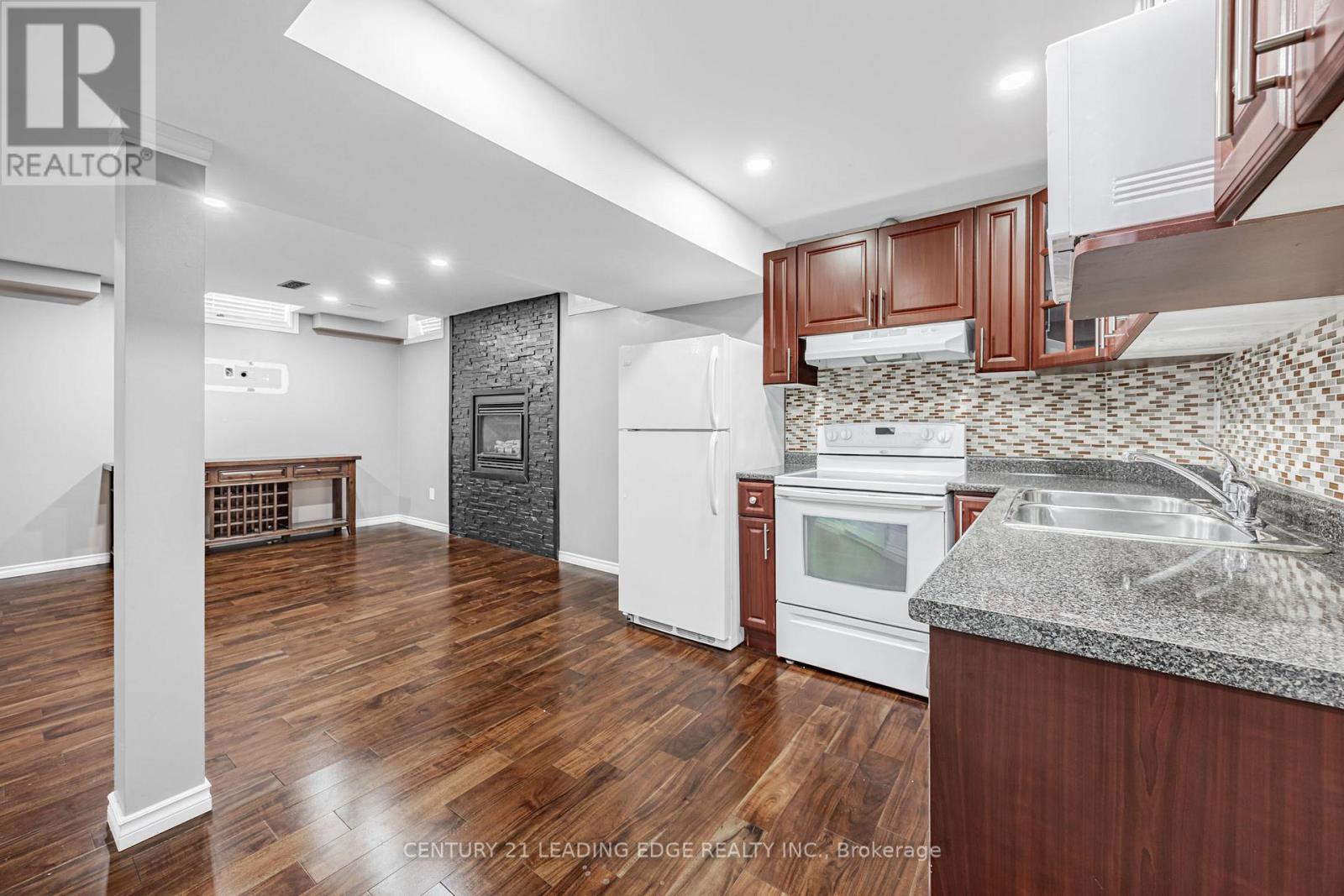 Lower - 98 Erskine Drive, Clarington (Newcastle), Ontario  L1B 1G9 - Photo 13 - E13177304