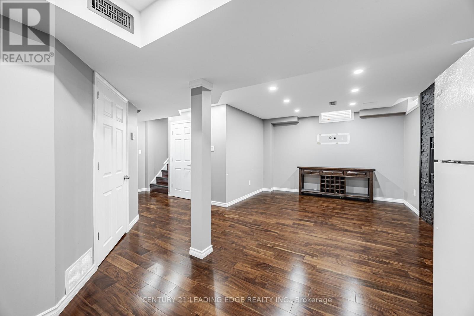 Lower - 98 Erskine Drive, Clarington (Newcastle), Ontario  L1B 1G9 - Photo 6 - E13177304