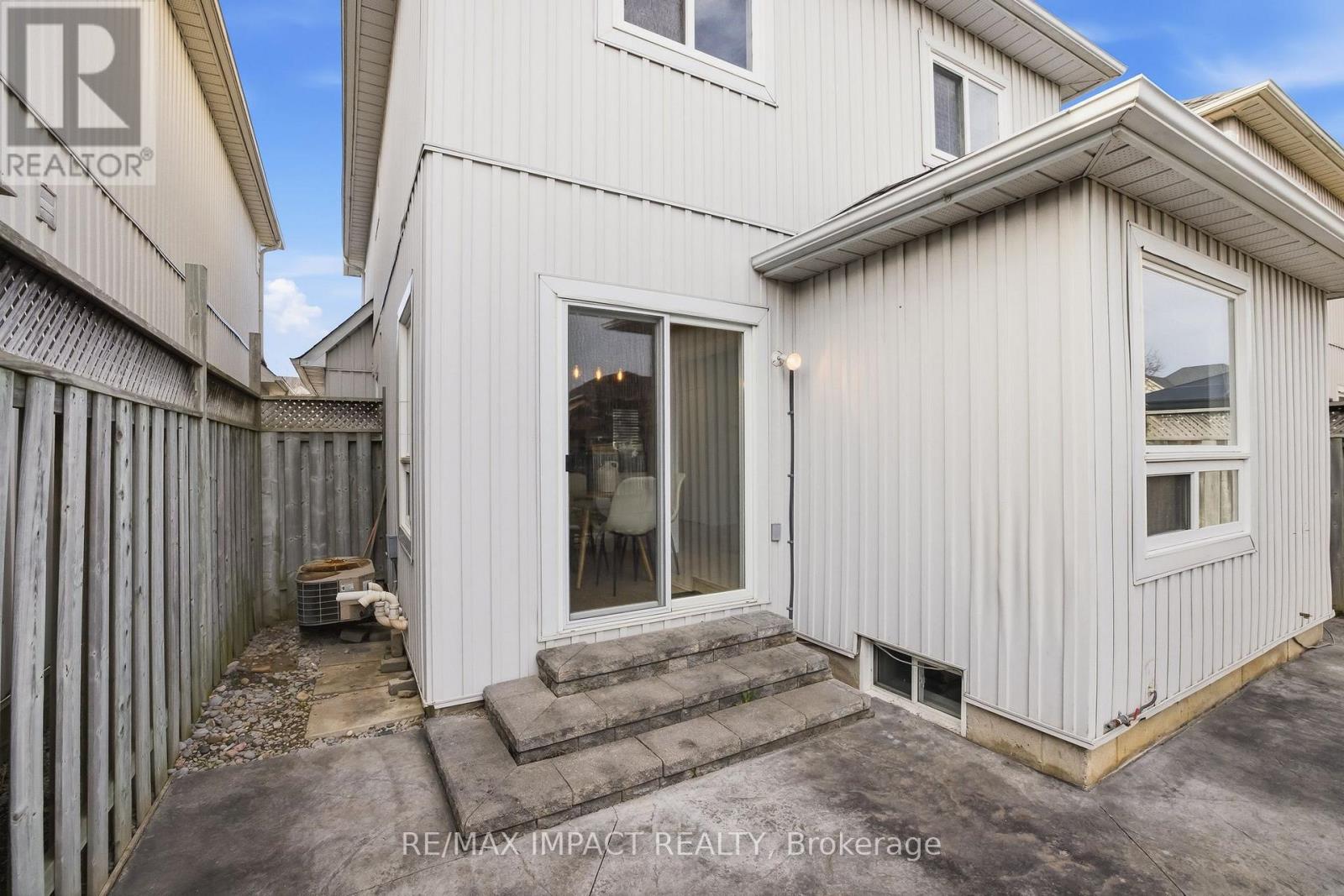 31 Shipley Avenue, Clarington (Newcastle), Ontario  L1B 1M7 - Photo 30 - E13177500